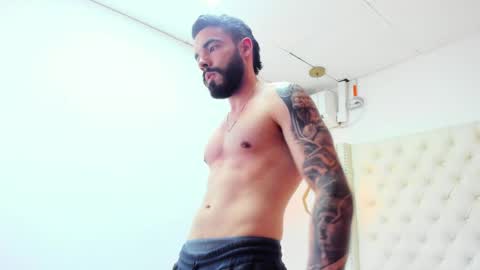 JEAN online show from April 17, 10:56 pm