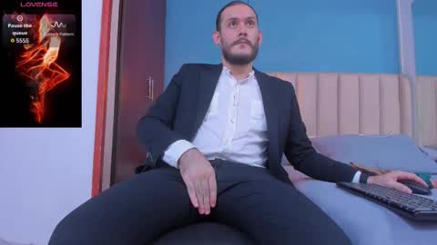 Jeanpiere online show from November 28, 3:42 am