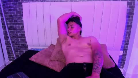 jeicob_7 online show from November 27, 7:39 pm