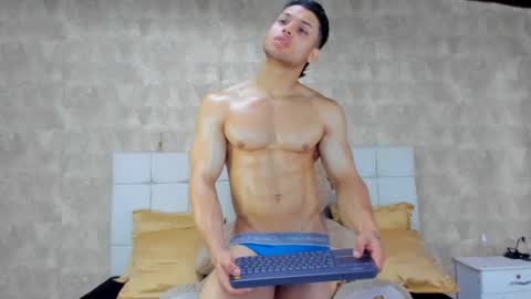 Snapshot of jeicob_gagnon chatting on February 26, 1:41 pm jeicob gagnon online show from February 26, 1:41 pm