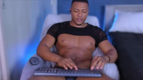 jeicowesst online show from February 1, 8:37 pm