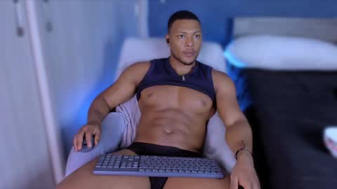 jeicowesst online show from February 6, 8:02 pm