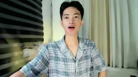 JELicious online show from May 10, 6:58 am