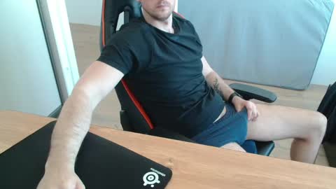 Boy likes daddies online show from April 18, 12:06 pm