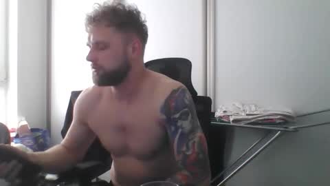 jerryalise online show from February 22, 9:32 am