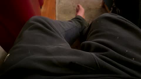 Jeremys room chill and puff one enjoy online show from November 19, 4:01 am