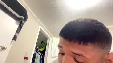 jesusluvs25 online show from December 17, 6:31 am