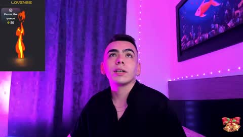 Snapshot of jey_keler chatting on December 16, 1:21 am jey keler online show from December 16, 1:21 am