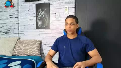 Snapshot of jhay_wheeler777 chatting on September 27, 3:37 am jhay_wheeler777 online show from September 27, 3:37 am