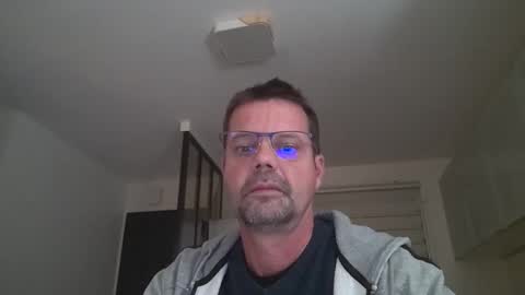 jhmec44000 online show from April 19, 8:55 pm