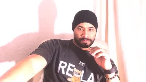 En moreno online show from February 24, 9:15 pm