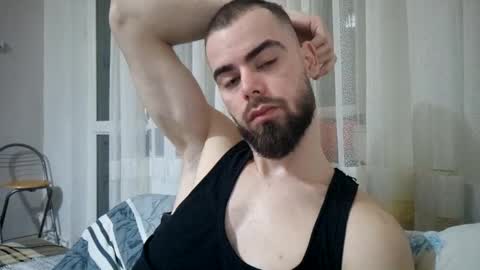 Here are Jhon and Tomy online show from February 17, 3:36 am