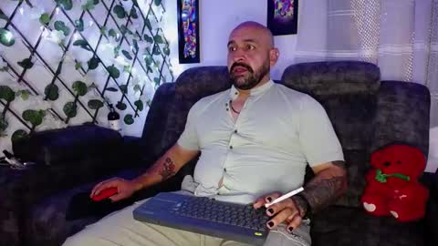 JhonD online show from February 10, 9:15 pm