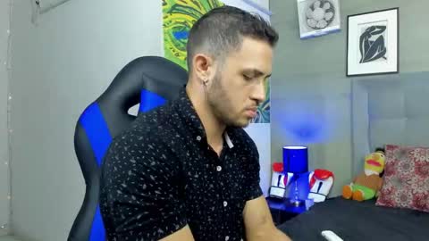 jhonny online show from December 1, 12:46 am