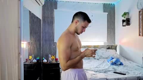 jhonny online show from April 12, 5:36 pm