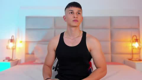 Snapshot of jhosua_hunt chatting on January 25, 4:02 am Jhosua Hunt online show from January 25, 4:02 am