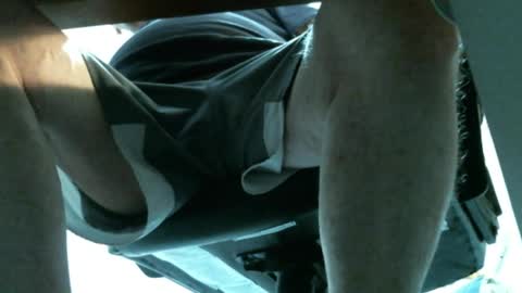 jimwellhung online show from April 5, 3:25 am