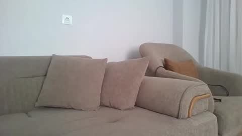 jiqoloemre online show from September 17, 9:10 am