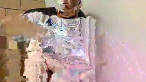 Snapshot of jln102004 chatting on January 21, 3:50 pm Holmesfifth online show from January 21, 3:50 pm