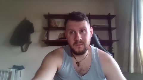 Snapshot of jmakk99 chatting on February 4, 8:46 am jmakk99 online show from February 4, 8:46 am