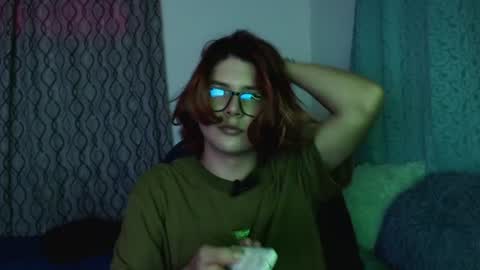 Nick online show from November 7, 8:23 pm