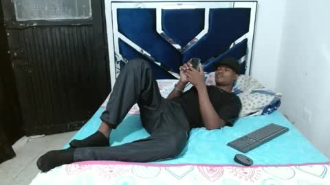 Snapshot of joao_leao chatting on September 28, 6:44 am joao_leao online show from September 28, 6:44 am