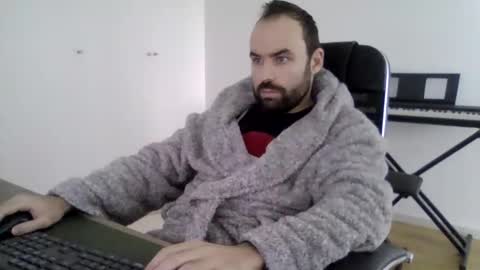 joaodias_18 online show from January 19, 11:56 am