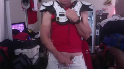 Snapshot of jockdad87 chatting on February 1, 11:48 pm JockDad87 online show from February 1, 11:48 pm