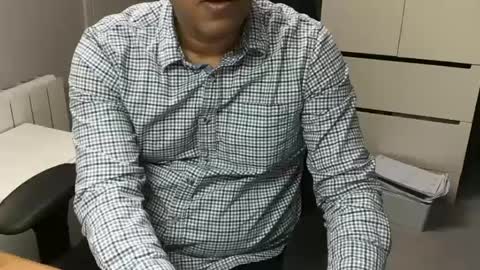 Snapshot of joeshades21 chatting on January 16, 11:37 am joeshades21 online show from January 16, 11:37 am