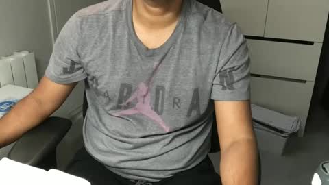 Snapshot of joeshades21 chatting on January 15, 9:02 am joeshades21 online show from January 15, 9:02 am