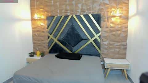 Johan Williams online show from April 4, 1:52 pm