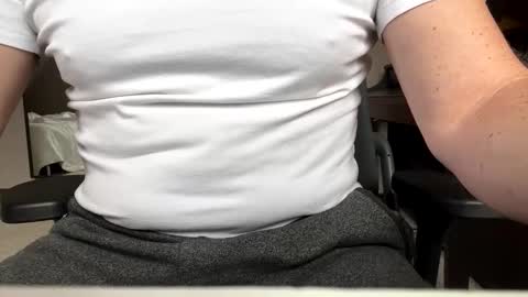 Snapshot of john_al4u chatting on October 8, 11:03 am john_al4u online show from October 8, 11:03 am