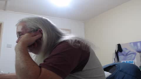 Snapshot of john_little_one chatting on September 23, 2:11 am JOHN online show from September 23, 2:11 am