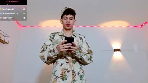 john_ssnow29 online show from November 25, 11:23 am