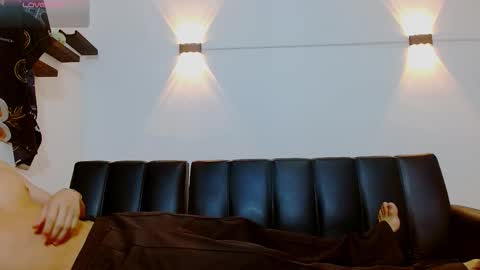 john_ssnow29 online show from February 16, 11:25 pm