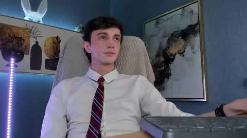 John online show from November 13, 9:19 pm