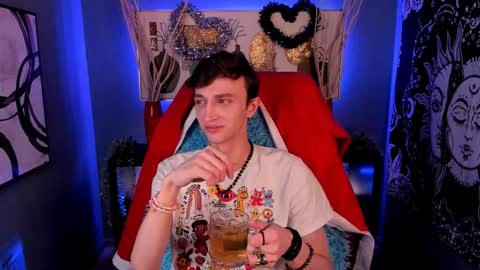 John online show from December 10, 8:38 pm