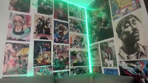 John carrie    Independent  Help me reach my goal 100 likes and 10000 followers  online show from March 18, 1:52 am