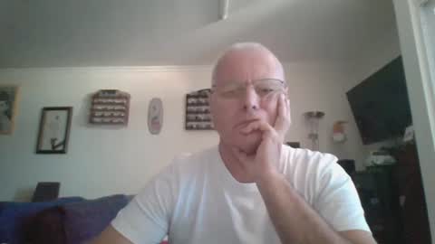 johndesnudado online show from October 4, 10:53 am