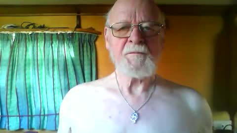 johnjuly1948 online show from April 19, 8:03 am