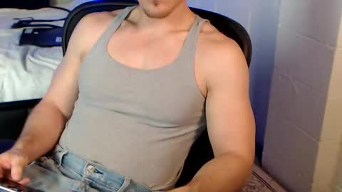 Johnnie Redd online show from April 16, 11:51 pm