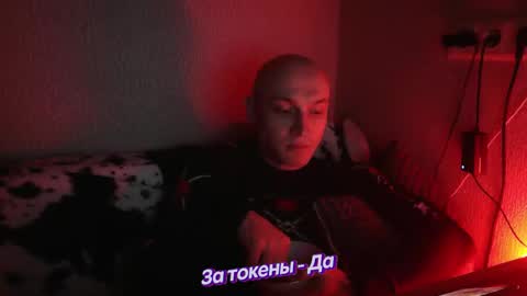 Snapshot of johnny_positive chatting on January 21, 4:33 pm Johnny online show from January 21, 4:33 pm