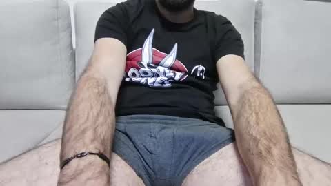 Snapshot of johnny_yaa chatting on December 23, 9:51 pm johnny_yaa online show from December 23, 9:51 pm