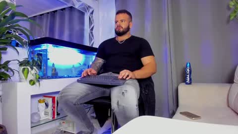 JOHNNY online show from January 22, 11:53 pm