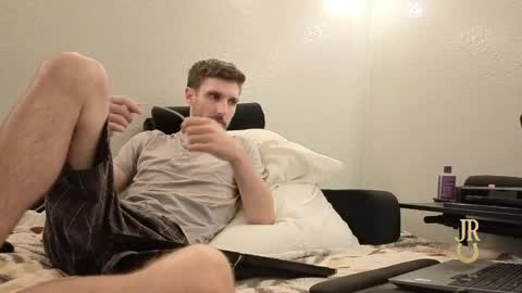 Give John Ryan A Thumbs Up online show from November 7, 5:00 am