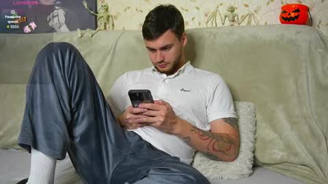 John online show from October 5, 6:23 pm