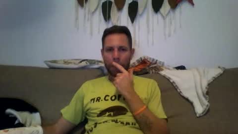 jojo19844 online show from December 2, 10:13 pm