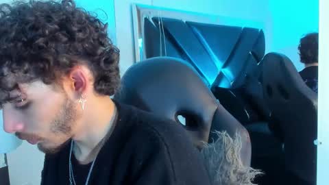 jojobraando online show from December 4, 2:57 pm