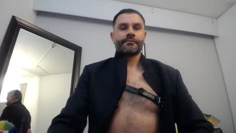  JONAS BEARD  online show from November 8, 8:23 pm