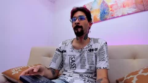 jonathan_sinn online show from May 30, 4:34 am